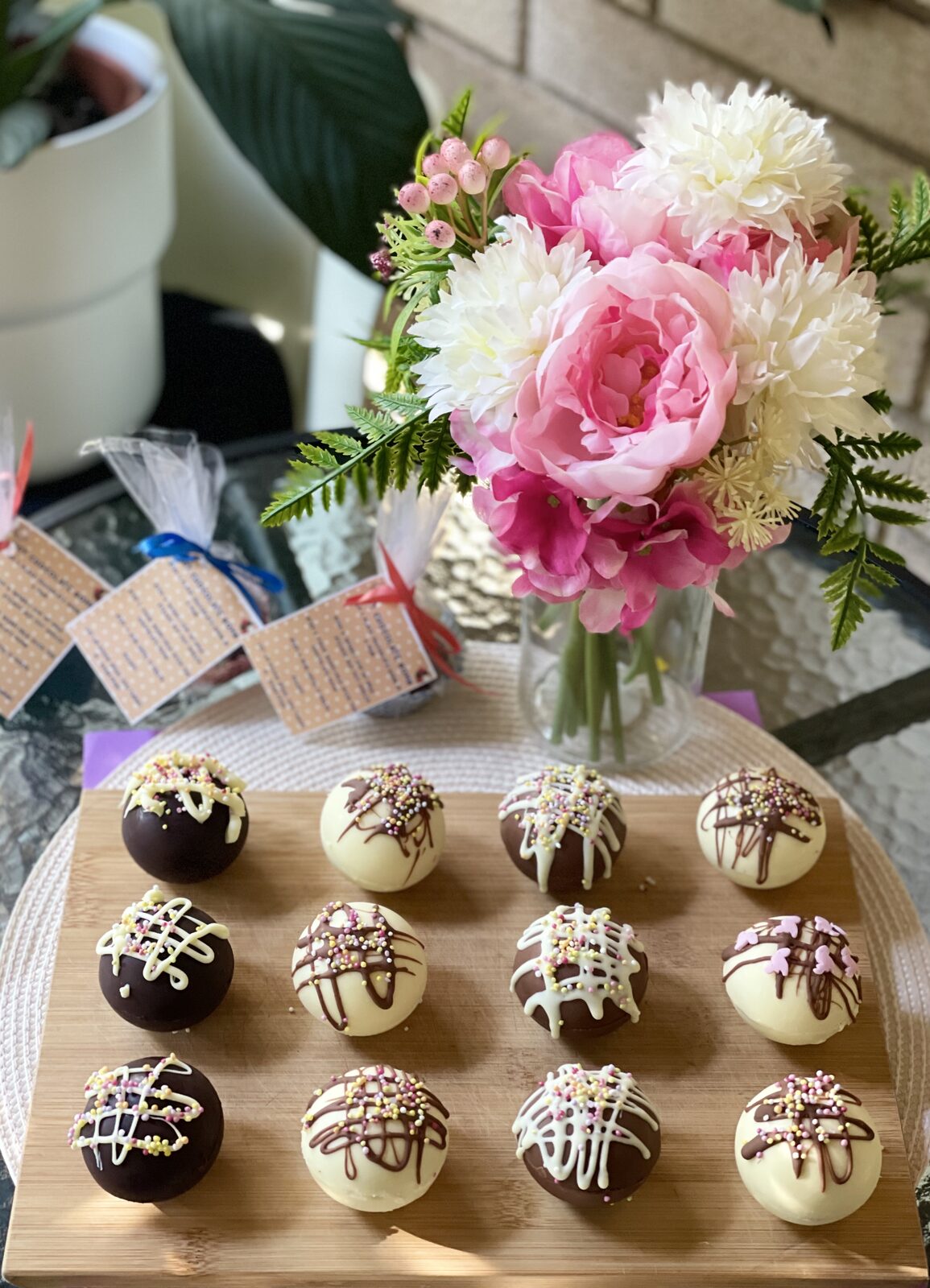 8-Pack hot chocolate bombs